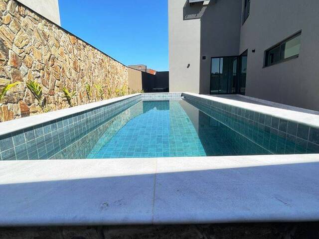 #03292 - Casa em condomínio para Venda em Votorantim - SP