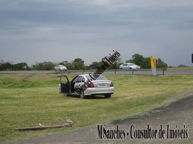 Área para Venda em Quadra - 4